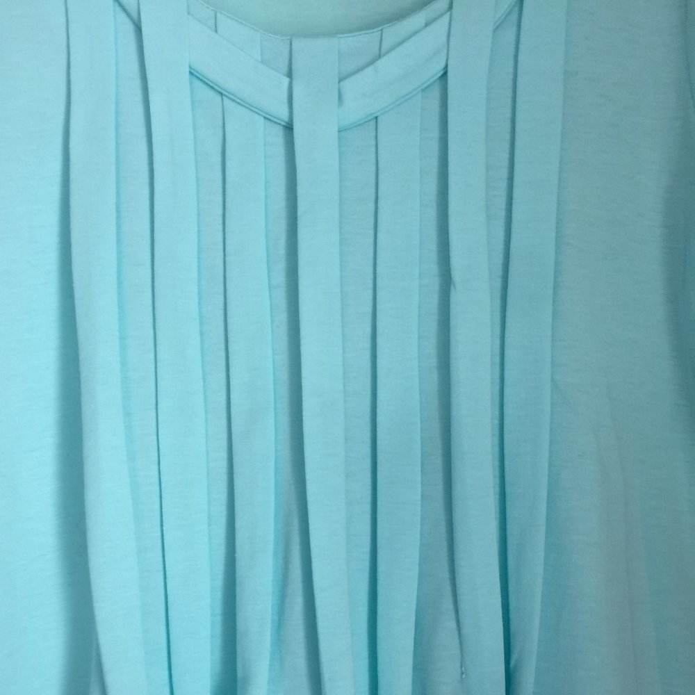 Powder Blue Top - Picture 2 of 3